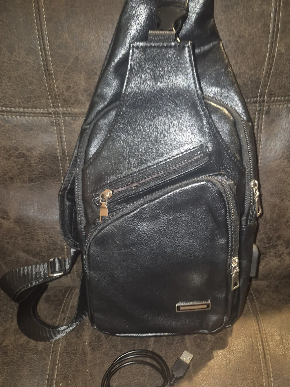 Black Women's Leather Sling Crossbody Bag - Unbranded